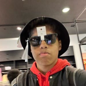 Meet your Posher, Simon